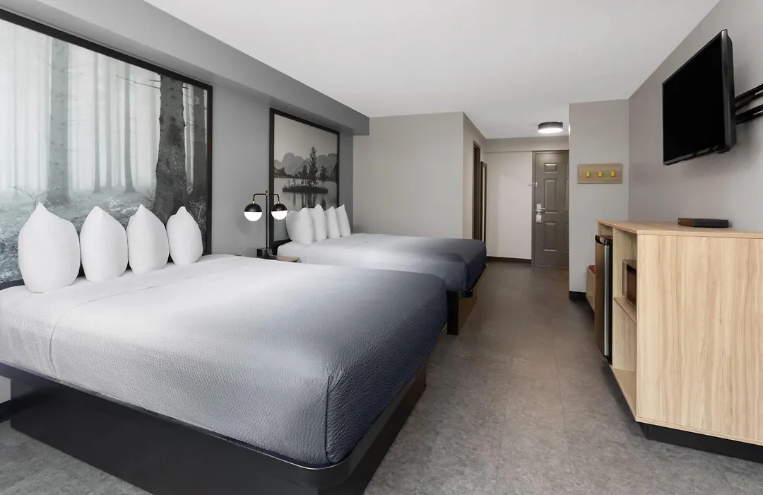 Super 8 By Wyndham Sault Ste Marie On-1