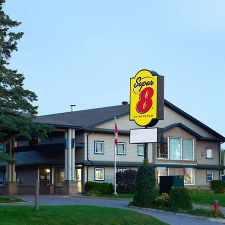 Super 8 By Wyndham Sault Ste Marie On-2