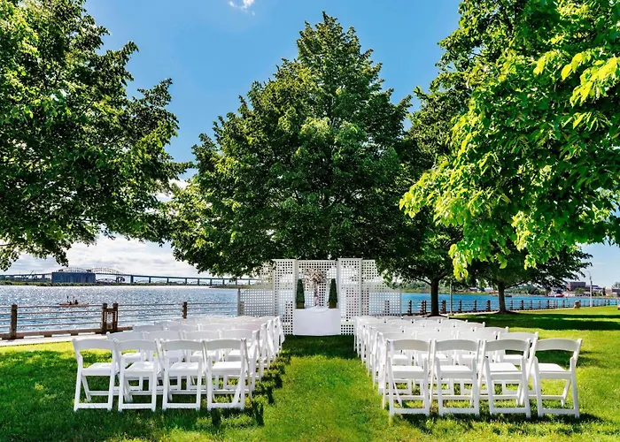 Pet Friendly hotel: Delta Hotels By Marriott Sault Ste. Marie Waterfront