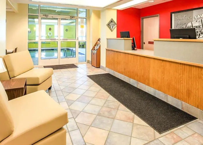 Resorts Guide Super 8 By Wyndham Sault Ste. Marie